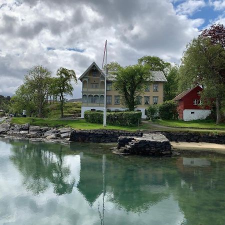 Skjerjehamn Hotel Anneland Екстериор снимка