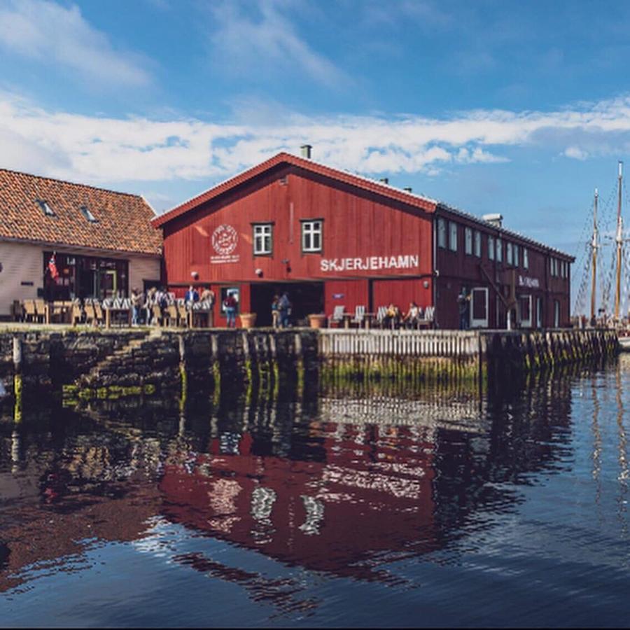 Skjerjehamn Hotel Anneland Екстериор снимка